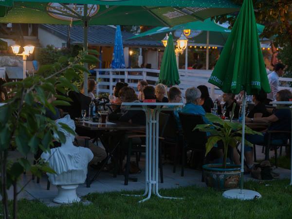Gasthaus Zum Loewen - Restaurant Akropolis เฮาซาค ภายนอก รูปภาพ