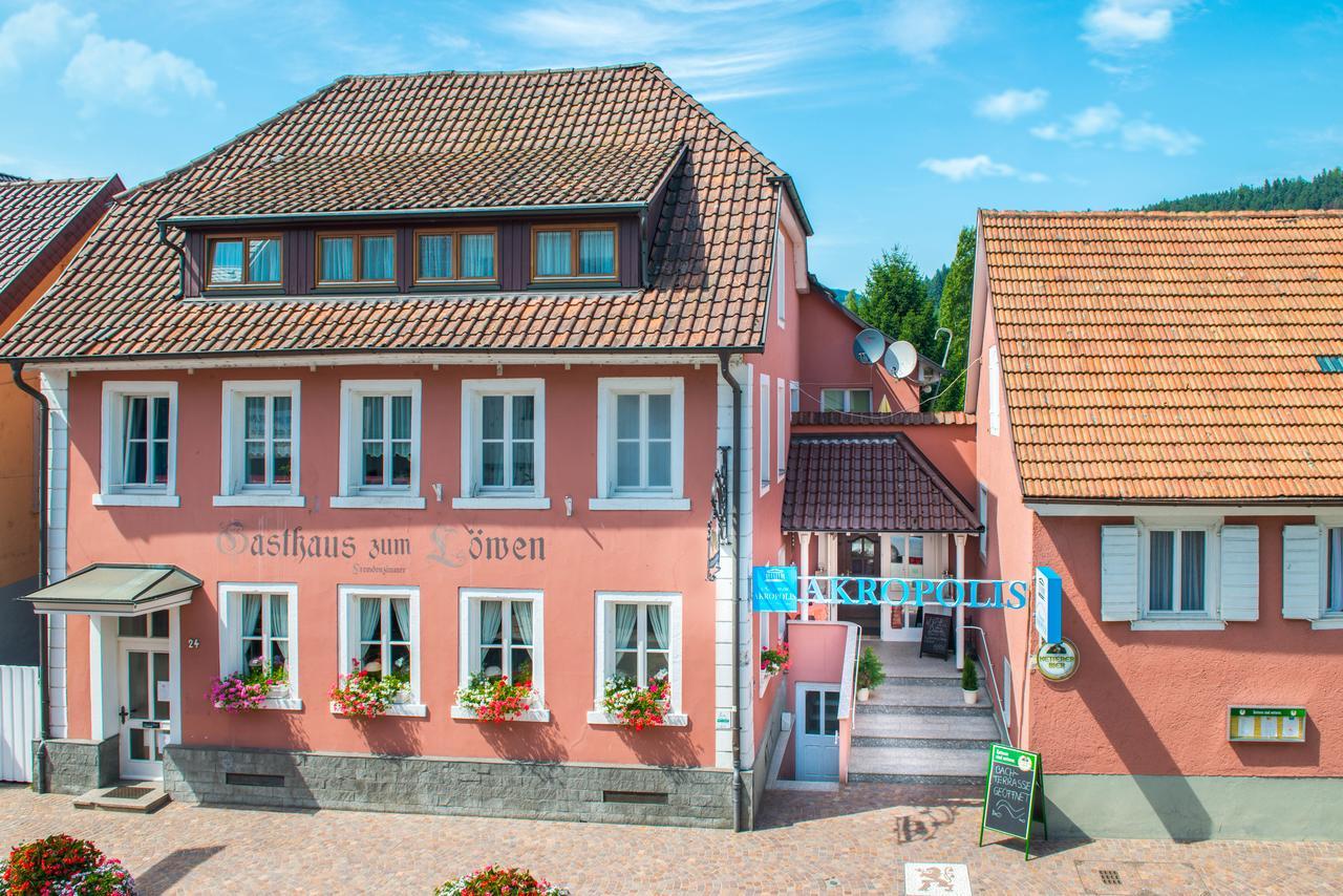 Gasthaus Zum Loewen - Restaurant Akropolis เฮาซาค ภายนอก รูปภาพ